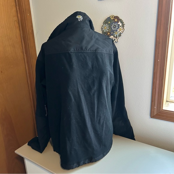 Mountain Hardwear Black Jacket - Picture 2 of 8